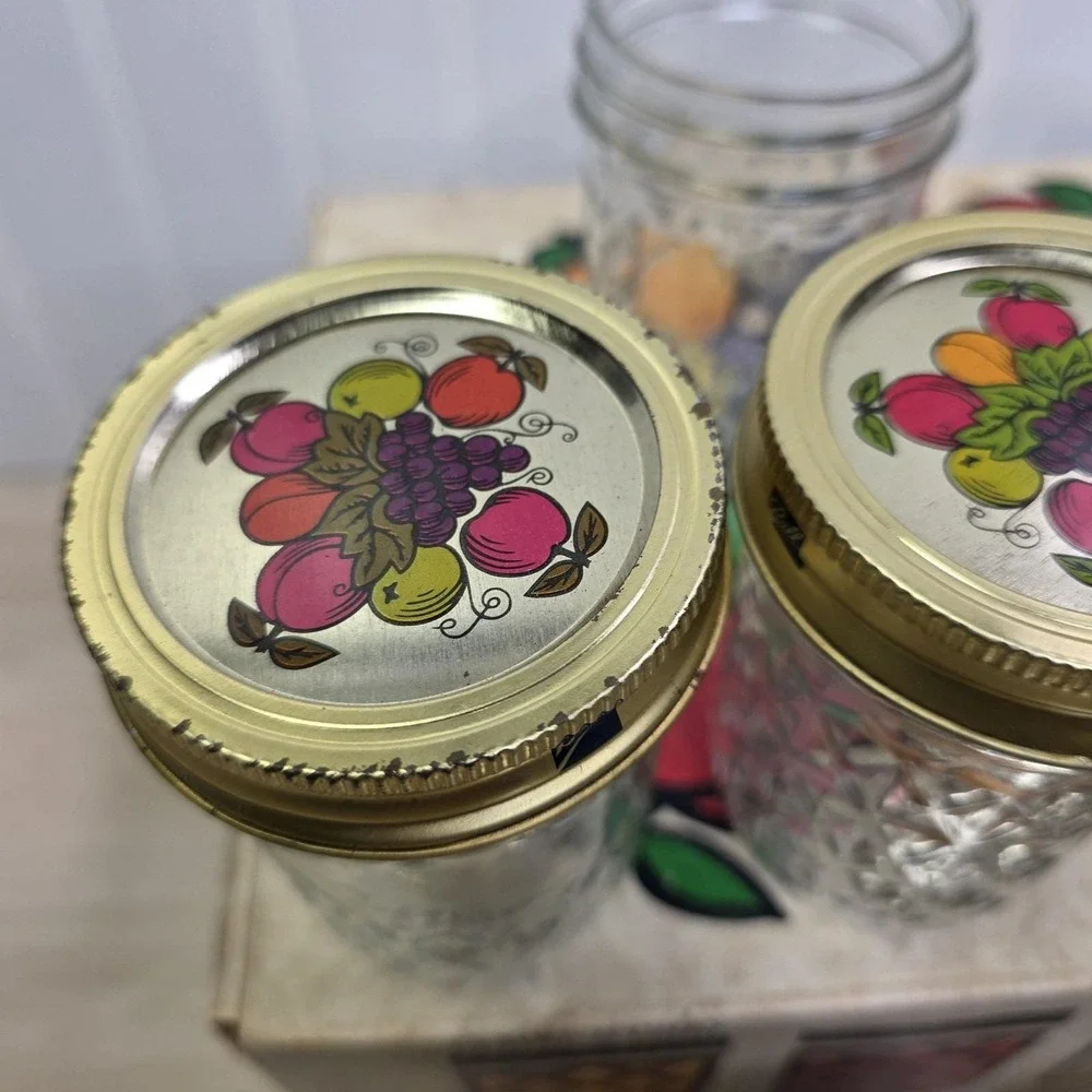 10 Ball Quilted Crystal Jelly Jars Tall w/ Grapes & Fruit Lids 4